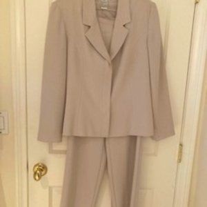 Sag Harbor Beige Pant suit. Size 14. Jacket button closure, zipper on pants.